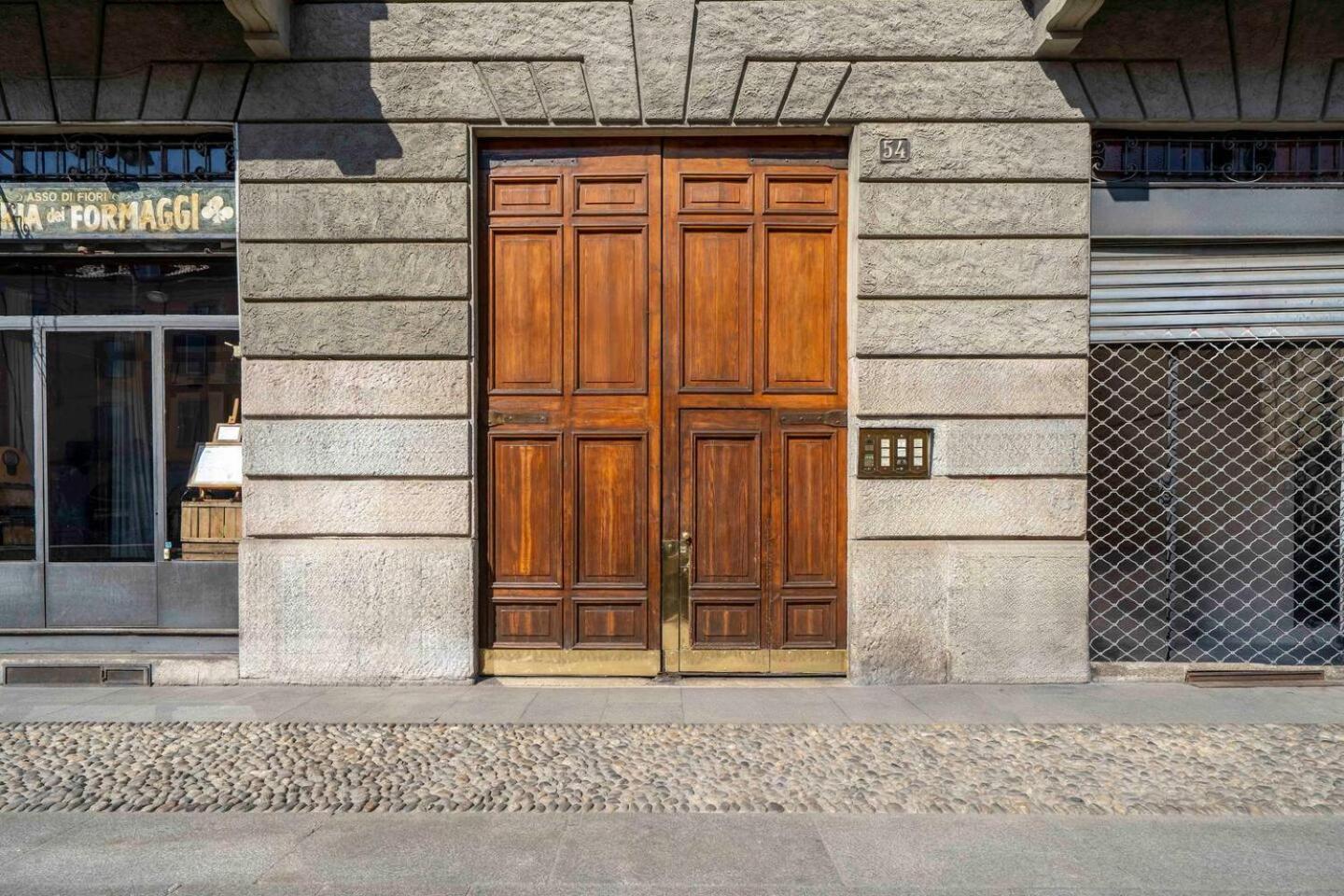 Luxury Navigli Apartment Milan